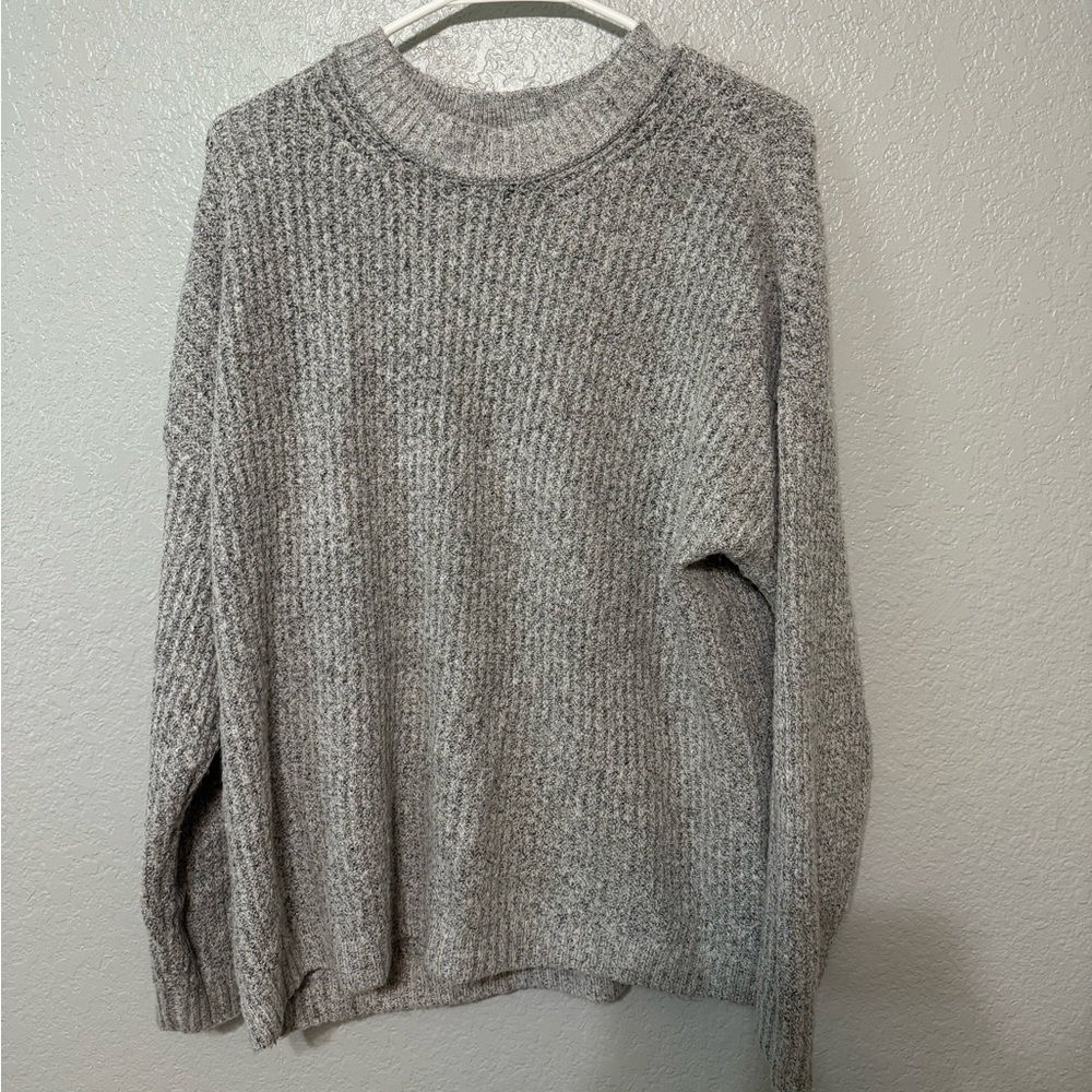 American Eagle Light Grey Sweater Small
